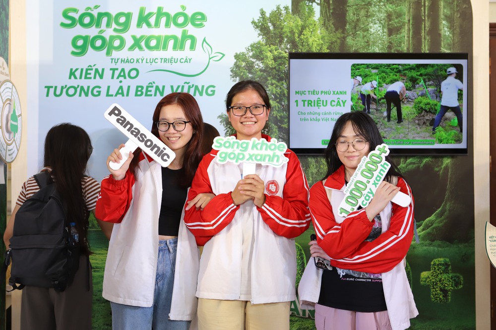 4-panasonic-dong-hanh-cung-sinh-vien-truong-dai-hoc-ngoai-thuong-tai-nhung-san-choi-hoc-thuat-uy-tin-1774247853353972225154.jpg