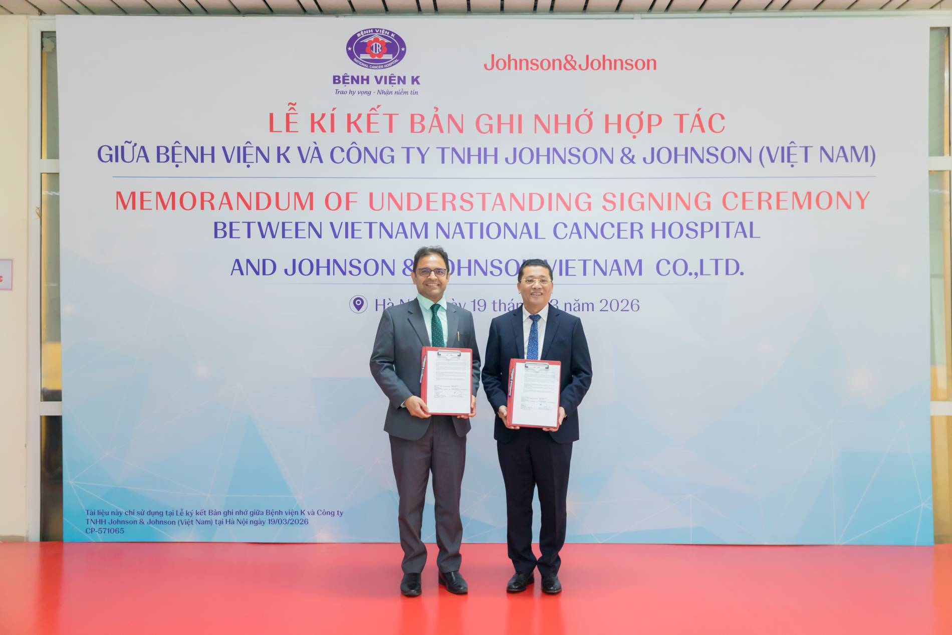98-1774349919-4-johnson-johnson-viet-nam-va-benh-vien-k-ky-ket-mou.jpg