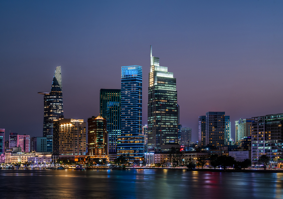 Exterior_Twilight_03.jpg
