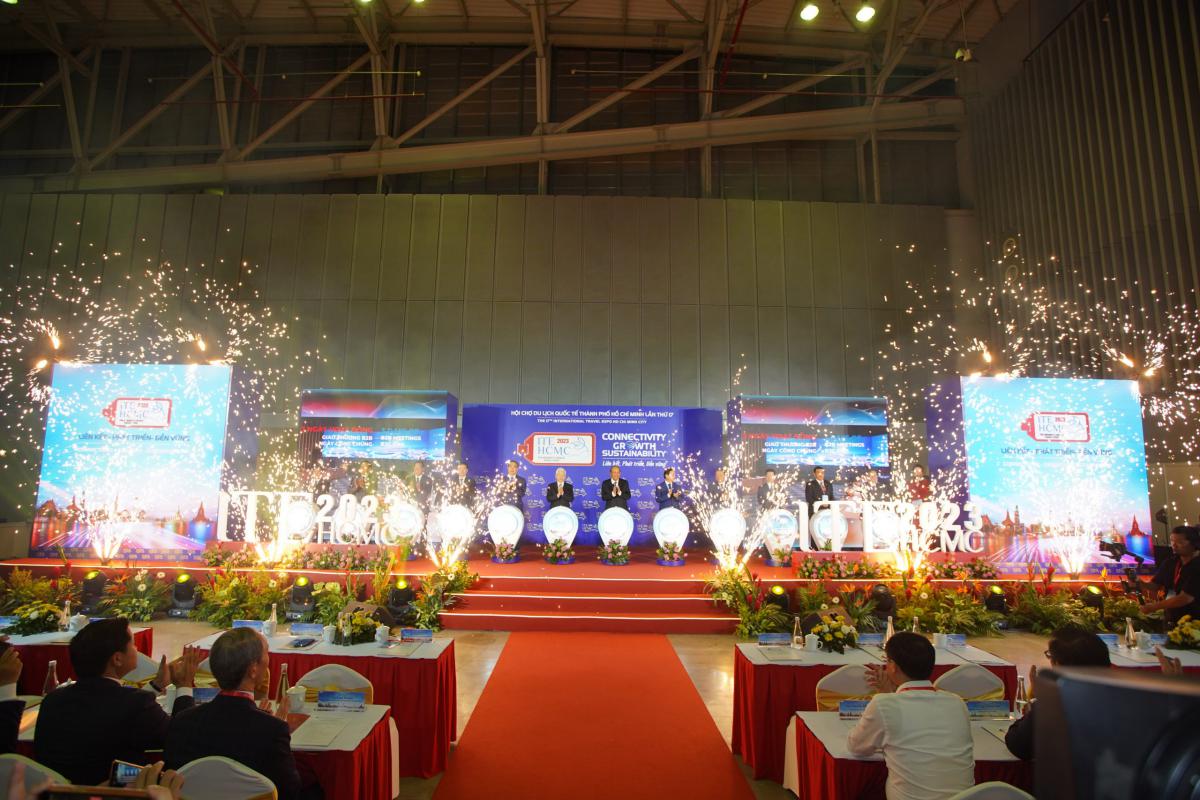 ITE-HCMC-2023-Opening-Ceremony-scaled.jpg?bwg=1721960233