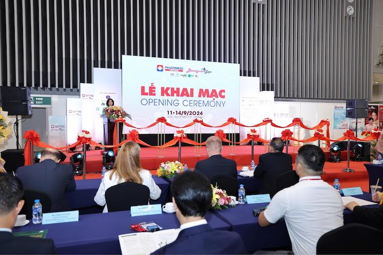 Vietnam-Beautycare-Expo-2024-09.jpeg