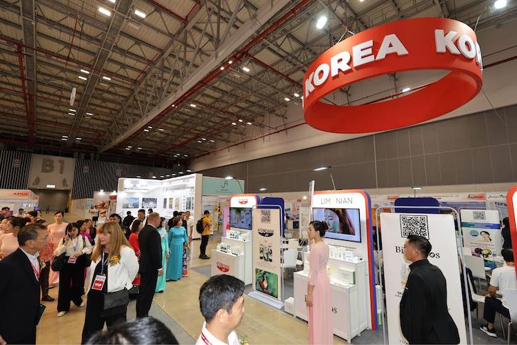 Vietnam-Beautycare-Expo-2024-08.jpeg