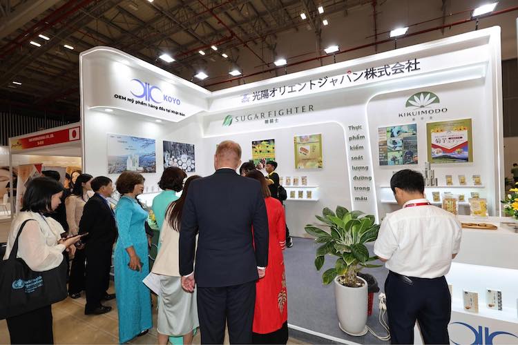 Vietnam-Beautycare-Expo-2024-06.jpeg