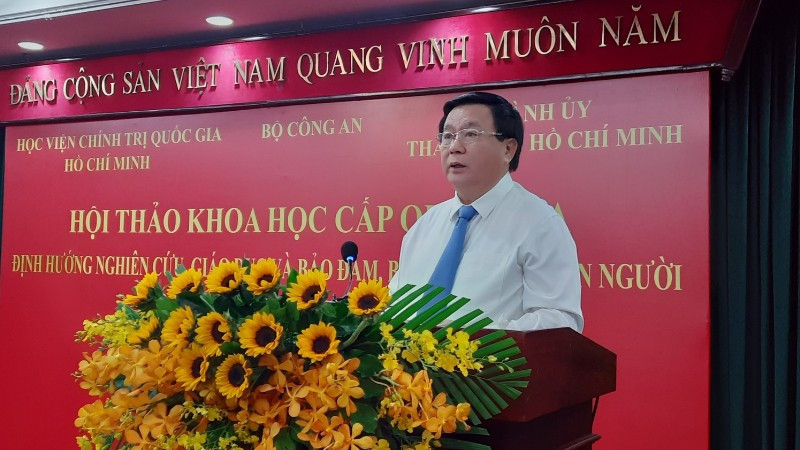 anh-8569-7001.jpg