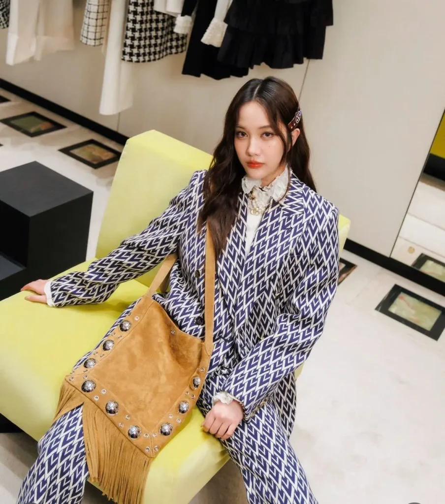 12-904x1024.webp