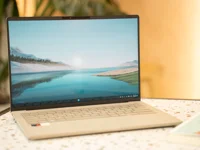 ASUS ra mắt loạt laptop AI chuẩn Copilot+PC nhẹ hàng đầu Việt Nam