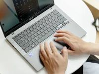 ASUS ra mắt Vivobook S14/S16 mỏng nhẹ, tích hợp AI, pin 20 giờ, giá từ 19 triệu đồng
