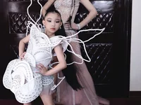 Mẫu nhí Celine Nguyễn ghi dấu ấn tại hai Tuần lễ thời trang quốc tế liên tiếp