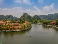 Cảm nhận Emeralda Resort Tam Cốc ôm trọn mùa thu giữa vùng đất di sản Ninh Bình