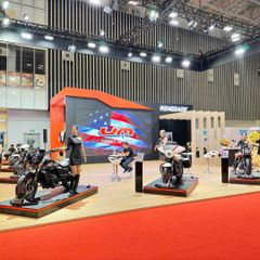 khong-gian-trung-bay-cua-um-motorcycles-tai-vietnam-motor-show-2024-17298197750951045001713.jpeg