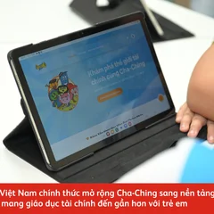 Thông qua việc kết hợp các hoạt động tại trường với trải nghiệm trực tuyến, học sinh có thêm cơ hội tiếp tục khám phá và thực hành kỹ năng quản lý tài chính tại nhà.