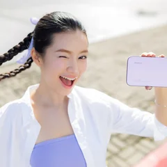 HONOR 600S hướng đến trải nghiệm sử dụng bền bỉ hàng ngày với thiết kế chú trọng độ bền, nút AI một chạm giúp truy cập nhanh các tính năng thông minh, khả năng kháng nước cùng thời lượng pin dài.