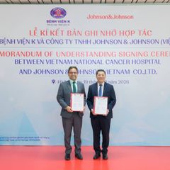 98-1774349919-4-johnson-johnson-viet-nam-va-benh-vien-k-ky-ket-mou.jpg