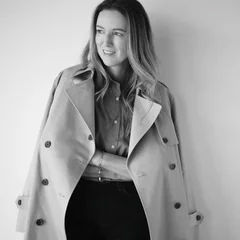 228581-uniqlo-clare-waight-keller-2024-2.jpg?resize=700%2C933&ssl=1
