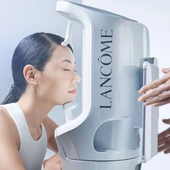 image?url=https%3A%2F%2Fwww.datocms-assets.com%2F56778%2F1711933952-lancome-skin-screen.jpg%3Fauto%3Dformat%252Ccompress%26cs%3Dsrgb&w=3840&q=75