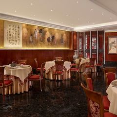 Long-Trieu-The-Royal-Pavilion-3.jpg