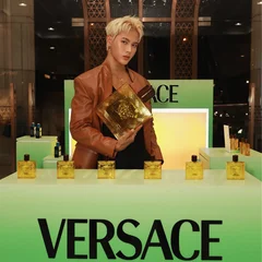 versace-eros-energy--su-bung-no-cua-dam-me-va-nang-luong_685eacd237183.jpg