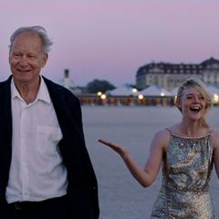 stellan_skarsgard_va_elle_fanning_1_spqq.jpg
