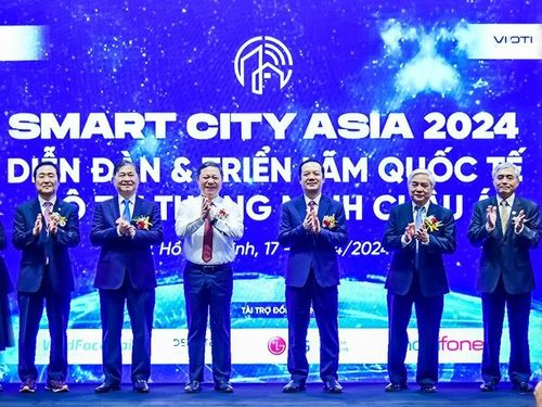 Khai mạc Diễn đàn và Triển lãm Quốc tế Đô thị thông minh Châu Á - Smart City Asia 2024 quy tụ hơn 800 gian hàng