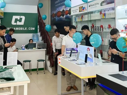 Ngành hàng công nghệ thắng lớn khi lên sàn thương mại điện tử, đâu là thương hiệu điển hình?