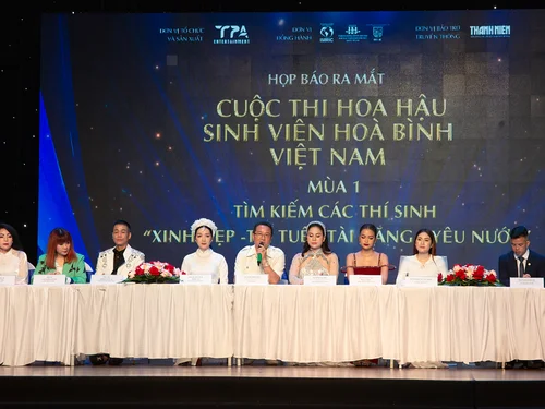Giáng My khoe nhan sắc “lão hóa ngược”, Ngọc Châu diện đầm đỏ quyến rũ trong họp báo ra mắt Hoa hậu sinh viên Hòa bình Việt Nam 2024