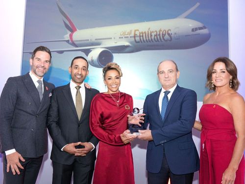 Emirates dẫn đầu Giải thưởng ULTRAs 2024 với danh hiệu Hãng hàng không tốt nhất thế giới