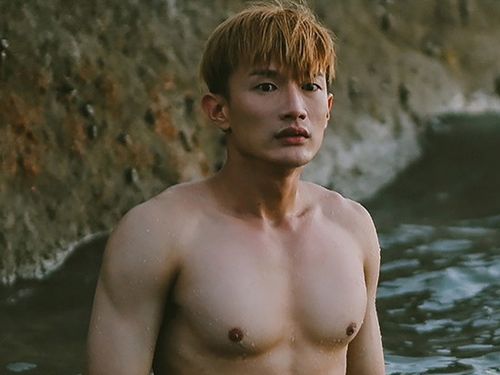 Trò lố Dược sĩ Tiến