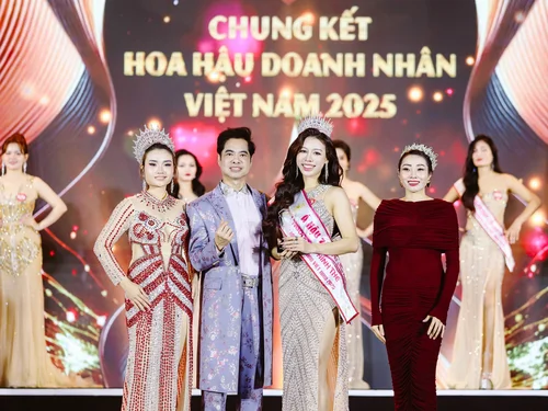 Hoa hậu Doanh nhân Việt Nam 2025: Nữ hoàng phòng gym Ninh Bình Bùi Thị Huyền đạt danh hiệu Á hậu 2