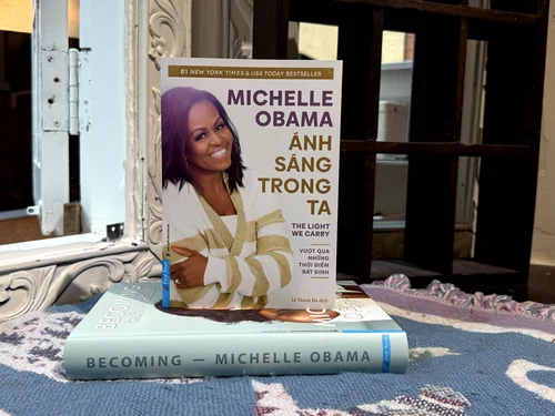 Ánh sáng trong ta, Michelle Obama và hành trình tìm kiếm ánh sáng giữa những bất an