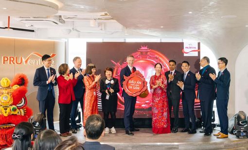 Prudential nhân rộng mô hình trung tâm chăm sóc khách hàng mới tại Lotte Mall Tây Hồ, Hà Nội