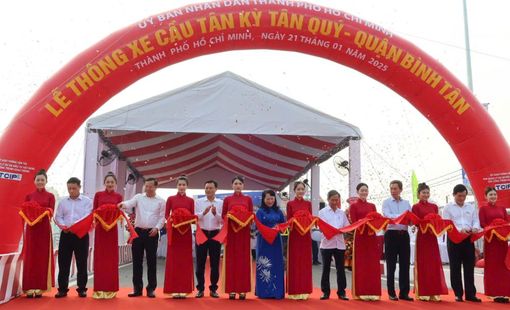 Thành phố Hồ Chí Minh thông xe, đưa vào khai thác cầu Tân Kỳ Tân Quý