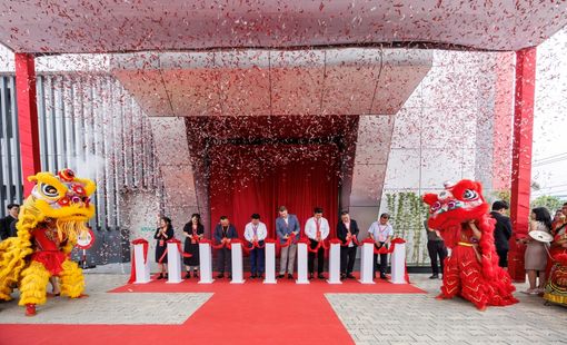Avery Dennison bắt tay Shenzhou Group khánh thành nhà máy liên doanh tại Củ Chi, TP. HCM; khát vọng đổi mới ngành dệt may Việt Nam