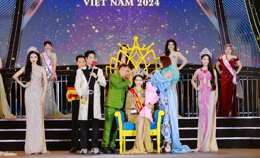 Hoa hậu Thương hiệu Việt Nam 2024: Ngọc Sơn và chủ tịch Đặng Gia Bena trao vương miện cho nữ doanh nhân đất Tổ Phú Thọ