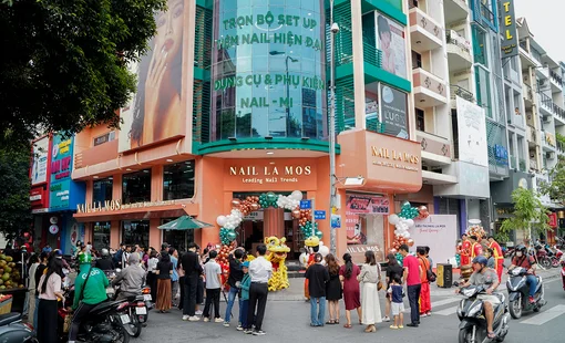 Khai trương siêu thị phụ liệu làm đẹp đầu tiên NAIL LA MOS