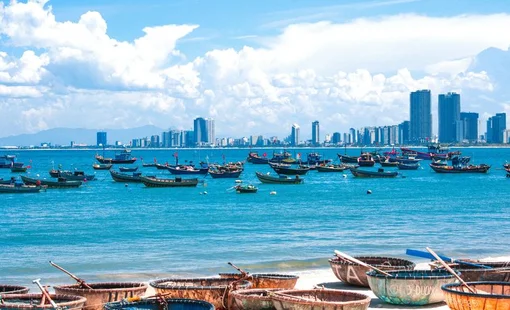 Du khách Hàn Quốc yêu thích bãi biển cát mịn và làn nước trong xanh của Việt Nam