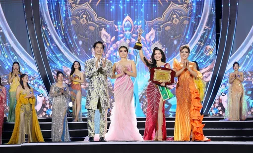 Hoa hậu Doanh nhân Hòa bình 2025: Nữ tướng ngành hoá chất Phạm Duy đăng quang Hoa hậu Trí tuệ 2025 đầy ngoạn mục!