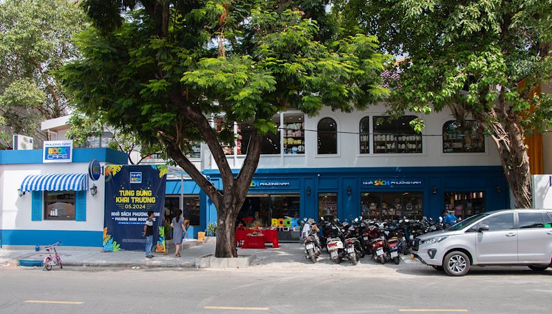 Khai trương đúp 2 Nhà Sách Phương Nam mới tại TP. Hồ Chí Minh và TP. Nha Trang, Khánh Hòa
