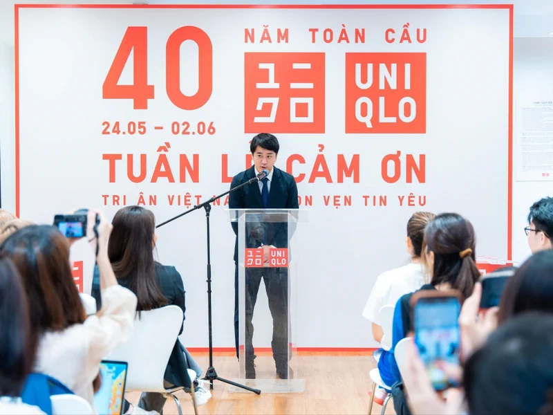 UNIQLO khởi động Tuần Lễ Cảm Ơn tại 23 cửa hàng với điểm nhấn bộ sưu tập UTme! mang đến 8 họa tiết Việt Nam