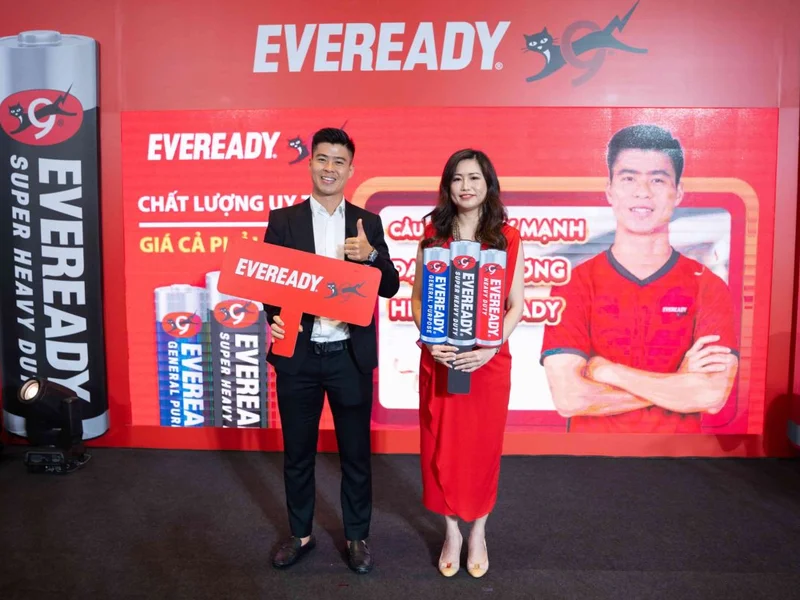 Cầu thủ Đỗ Duy Mạnh trở thành đại sứ thương hiệu đầu tiên của EVEREADY tại Việt Nam