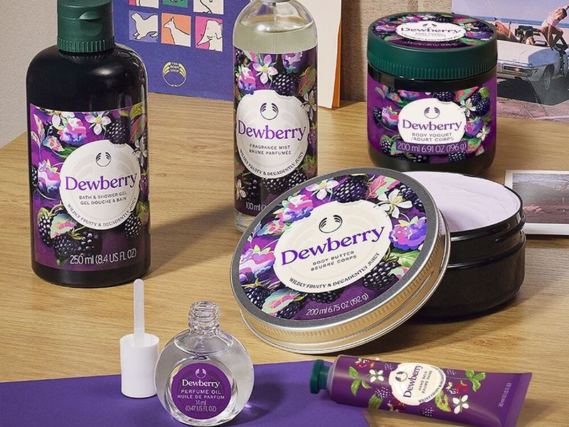 Dewberry mùi hương quả mọng hoa dại, biểu tượng thập niên 90 của The Body Shop đến Việt Nam