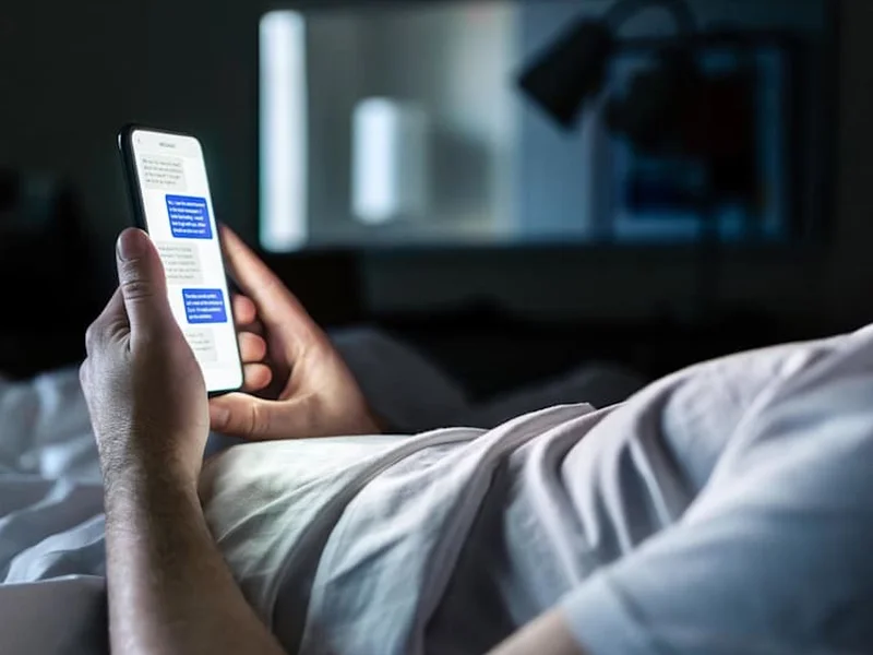 Người bạn đang tìm hiểu trên mạng có là AI? 5 dấu hiệu để hỏi lại trước khi trả tiền