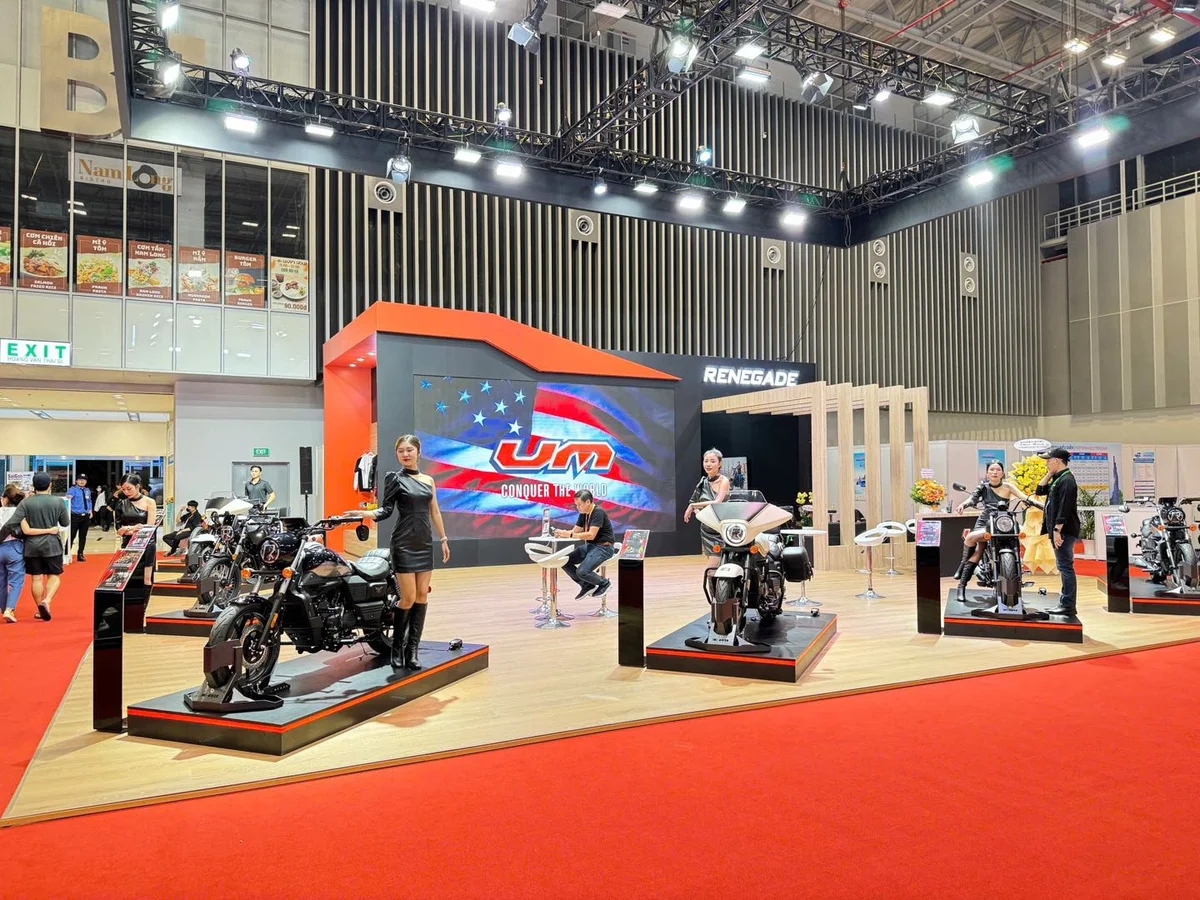 khong-gian-trung-bay-cua-um-motorcycles-tai-vietnam-motor-show-2024-17298197750951045001713.jpeg