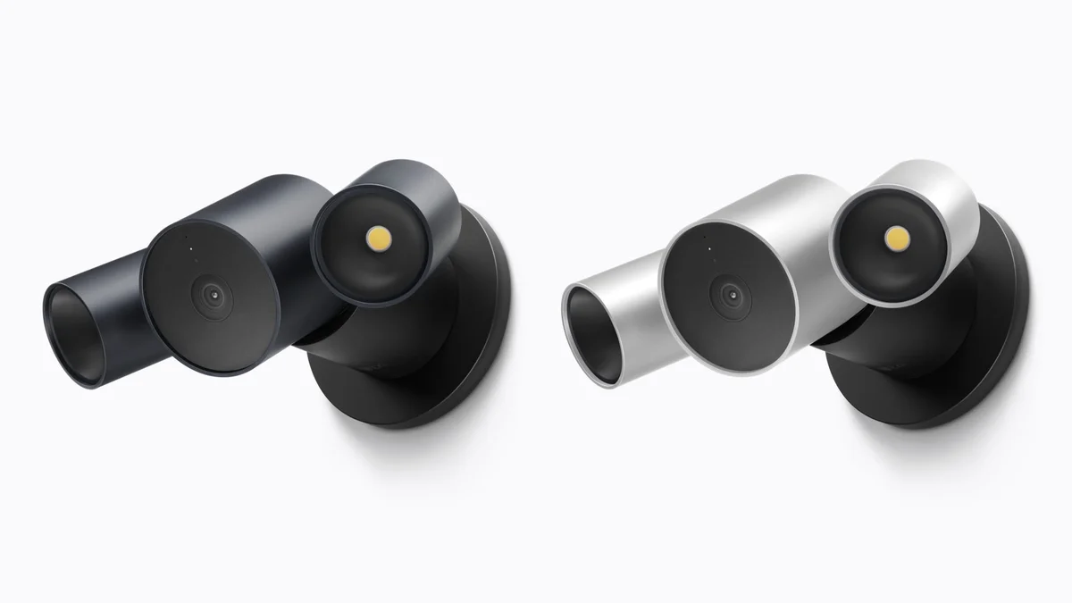 Đèn Rọi LG mang đến khả năng giám sát mạnh mẽ cho các vùng xung quanh nhờ đèn chiếu sáng kép thích ứng tự kích hoạt khi phát hiện chuyển động.