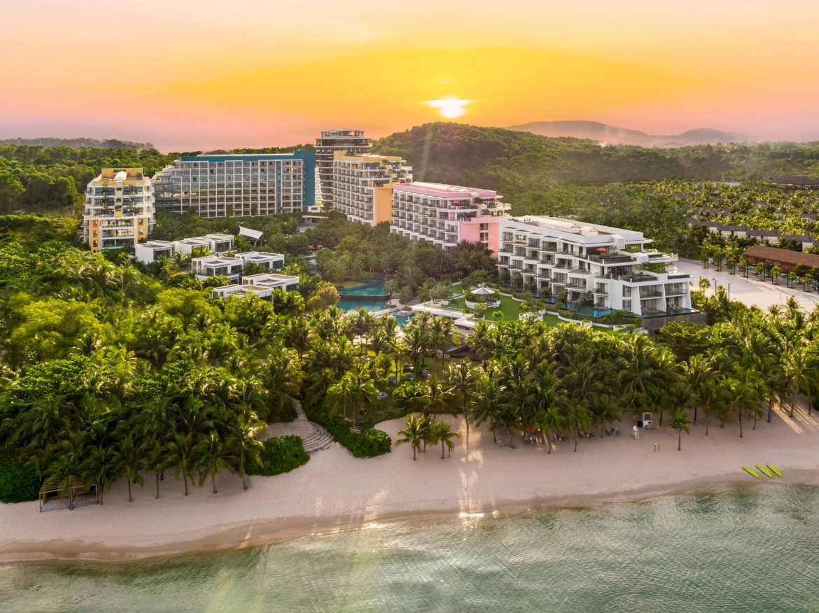 Toan-canh-resort-1170x876.jpg