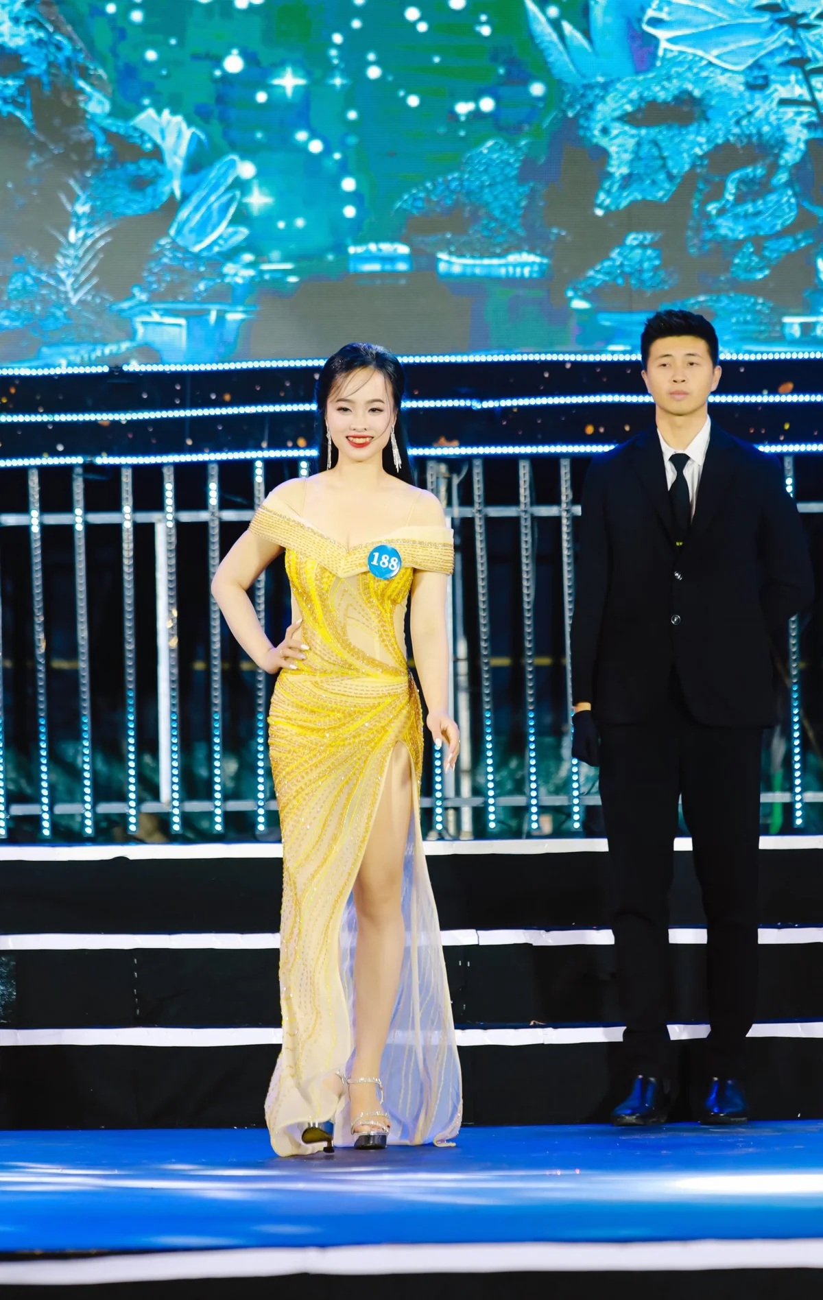 DUY-2213-scaled.jpg
