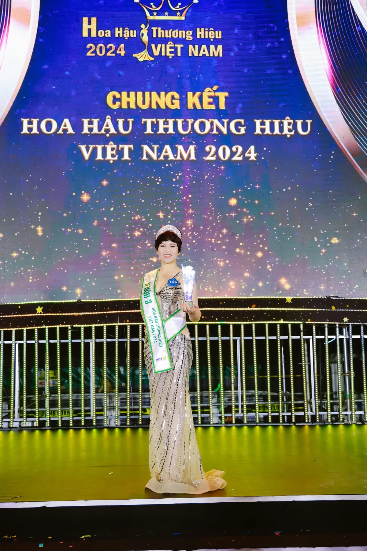 BINH2846-scaled.jpg