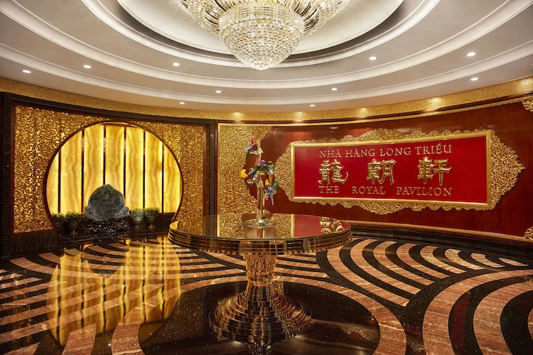 Long-Trieu-The-Royal-Pavilion-tien-sanh-1.jpg