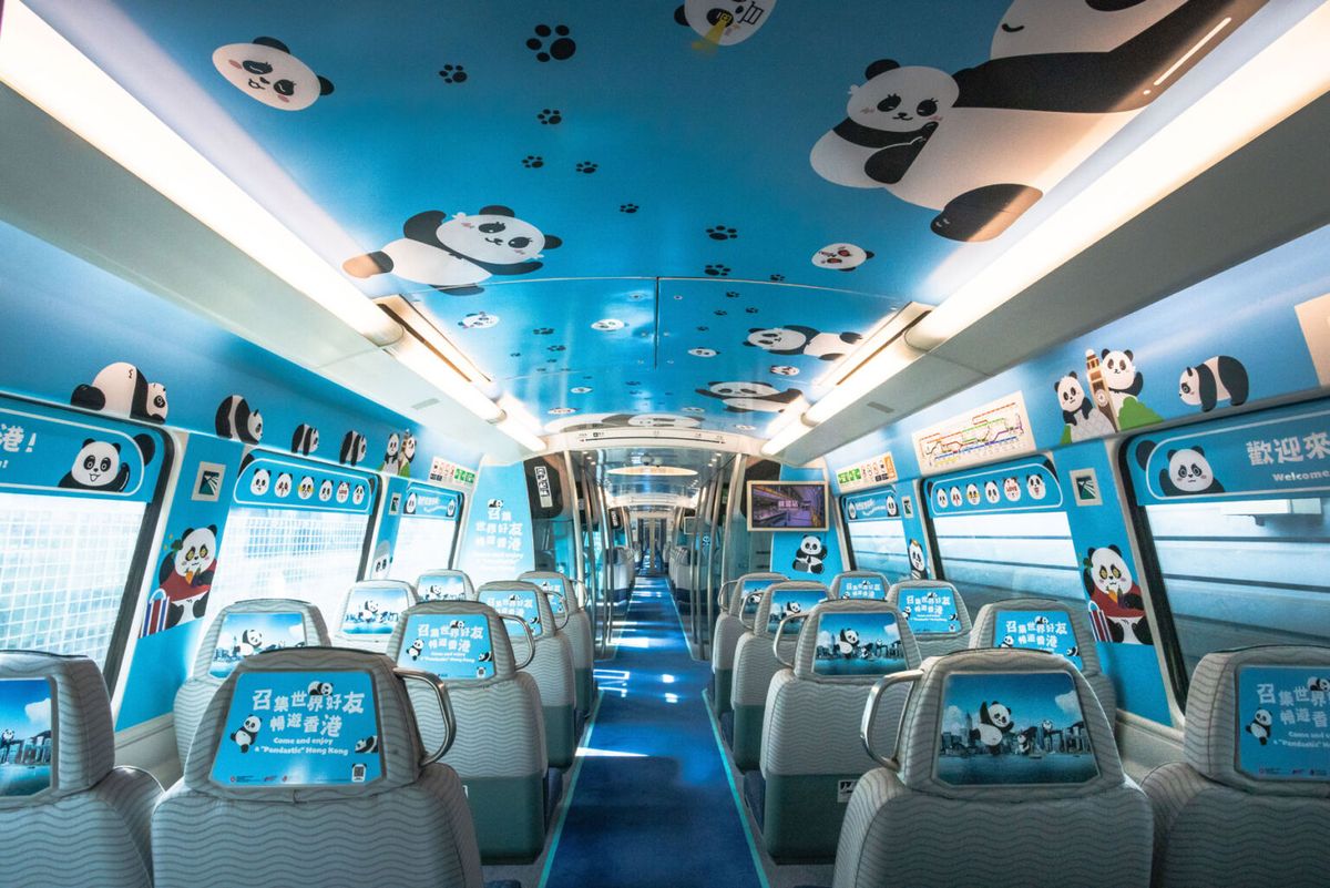 01-Colourful-panda-displays-on-train-carriages_01-1536x1025.jpg