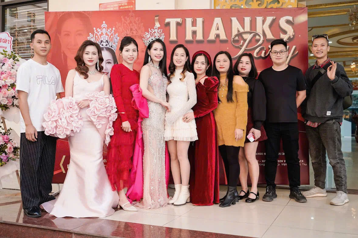 z6201734228091_9f91bfae2357483fdfdf4e61cb54e132.jpg