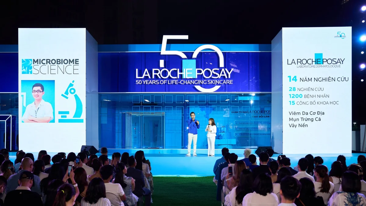 laraoche-50-nam-7.jpg